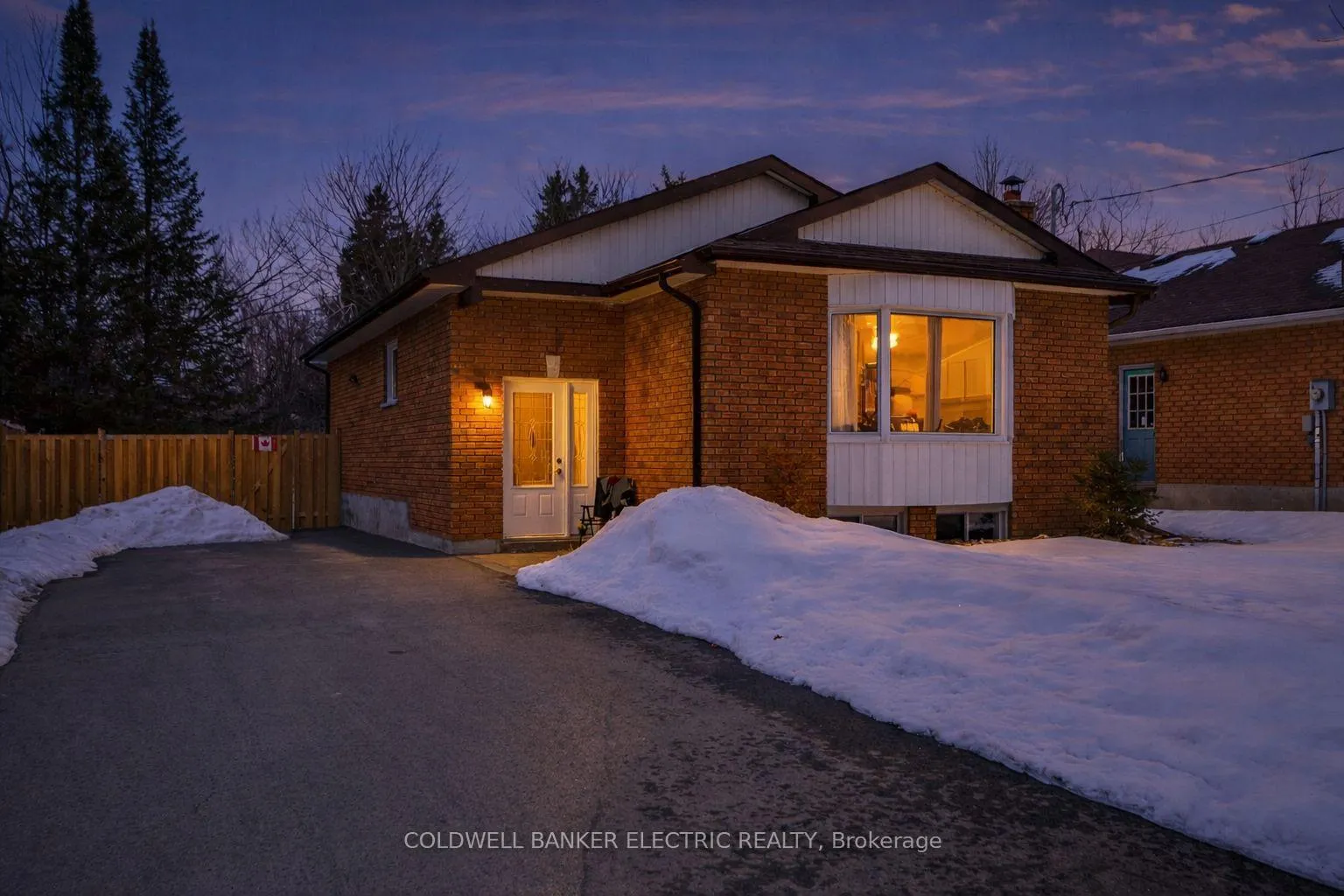 Photo 1 of 1599 Forster Avenue, Peterborough, Otonabee Ward 1 — HOMEH