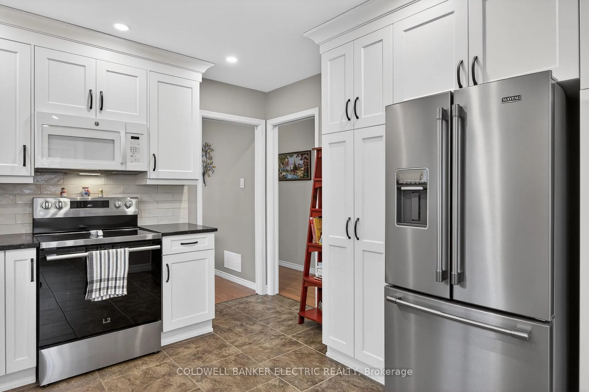 Photo 15 of 1599 Forster Avenue, Peterborough, Otonabee Ward 1 — HOMEH