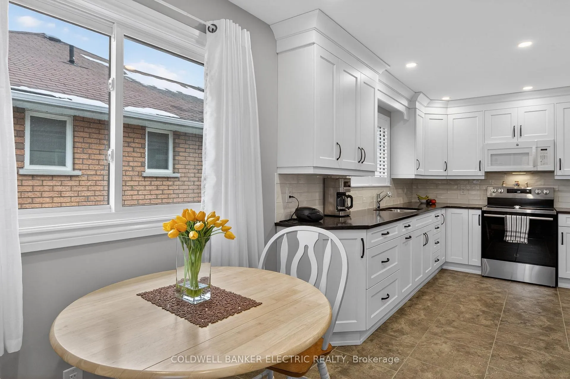 Photo 18 of 1599 Forster Avenue, Peterborough, Otonabee Ward 1 — HOMEH