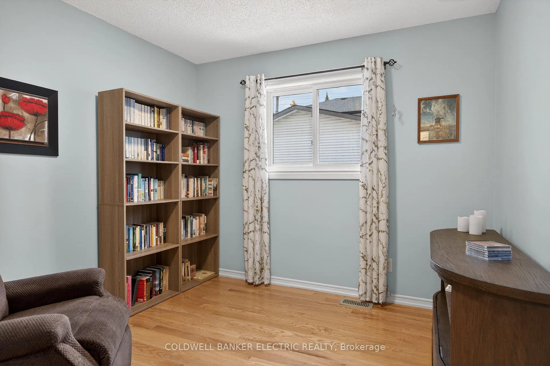 Photo 23 of 1599 Forster Avenue, Peterborough, Otonabee Ward 1 — HOMEH