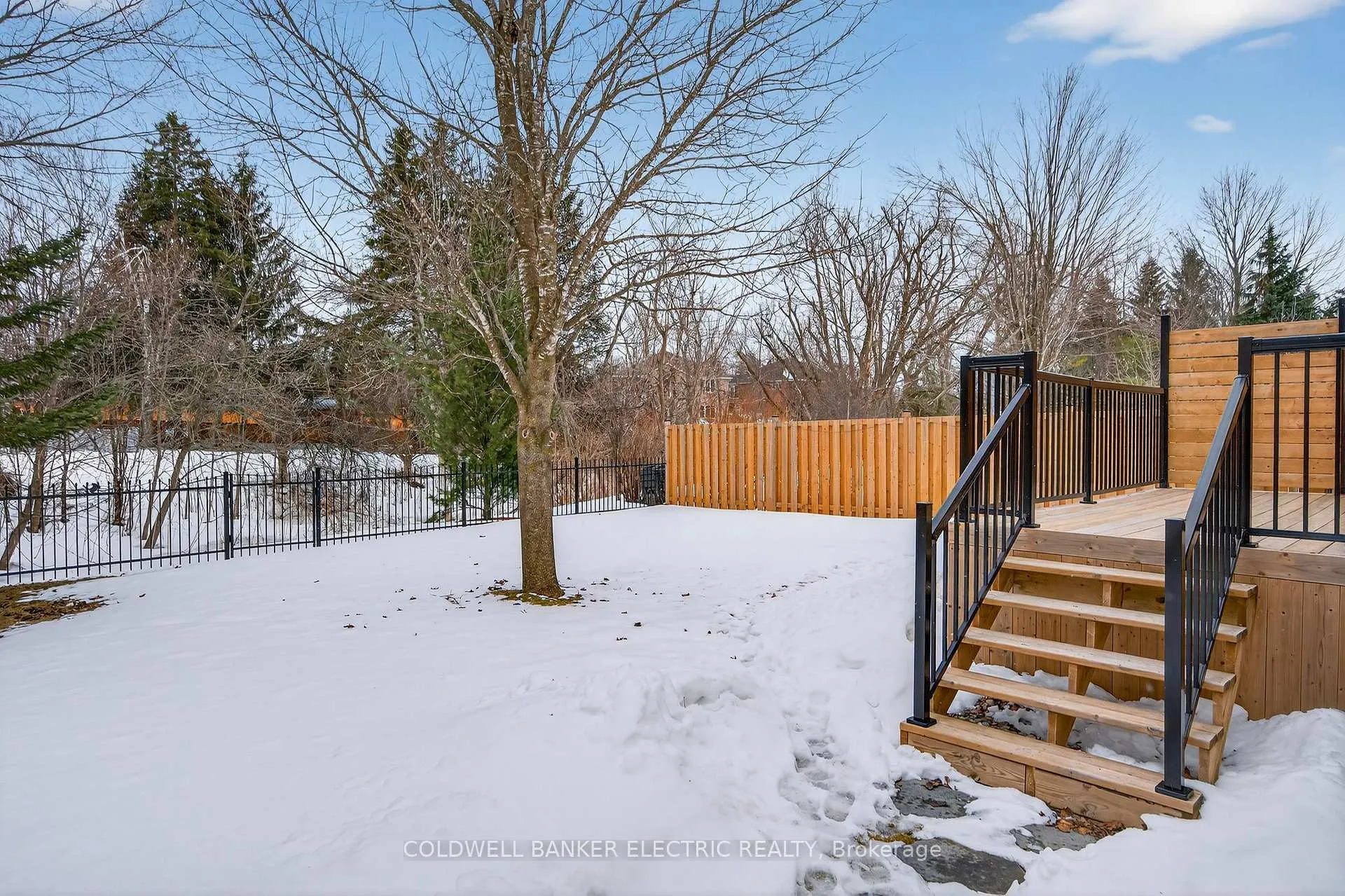 Photo 38 of 1599 Forster Avenue, Peterborough, Otonabee Ward 1 — HOMEH