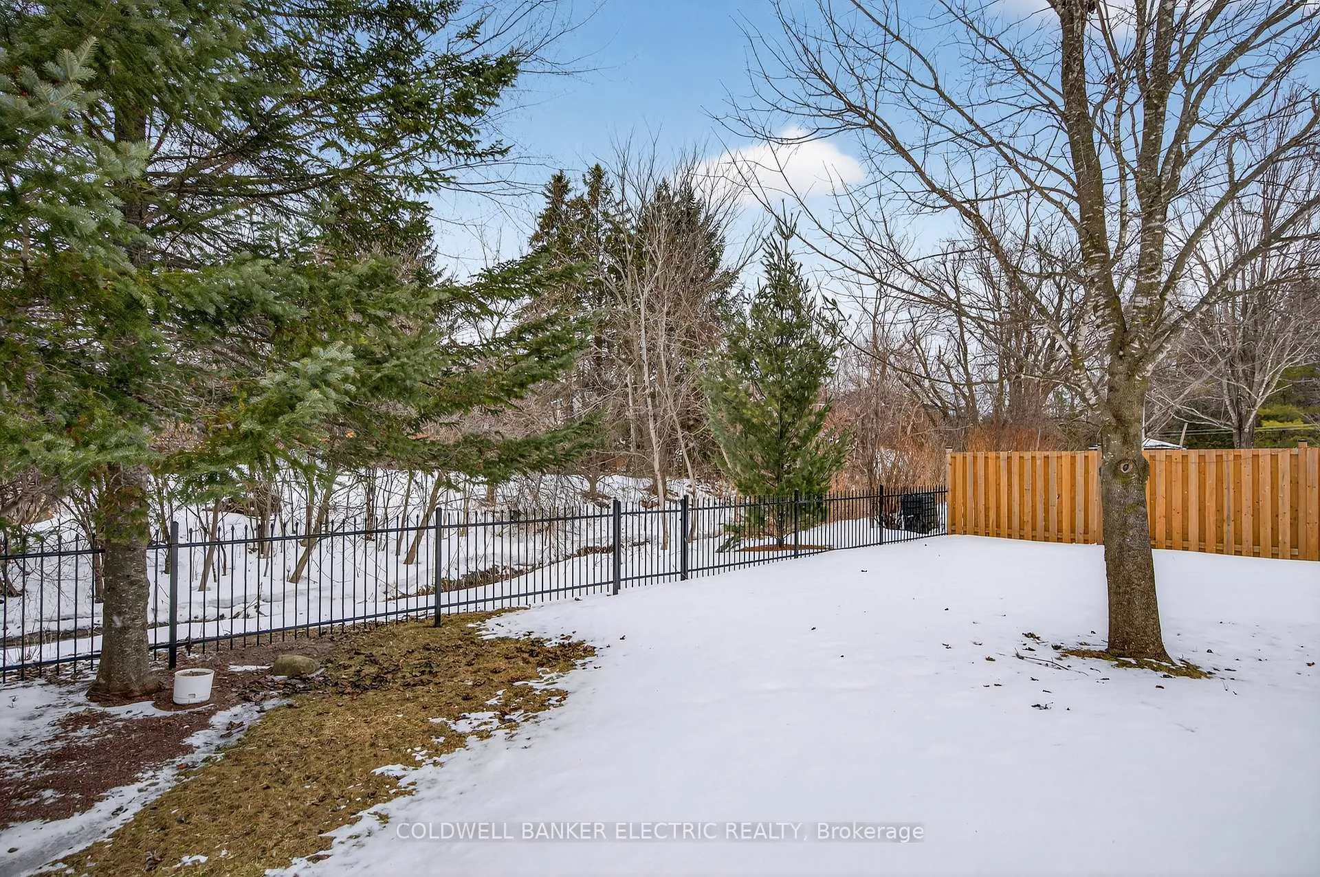 Photo 39 of 1599 Forster Avenue, Peterborough, Otonabee Ward 1 — HOMEH