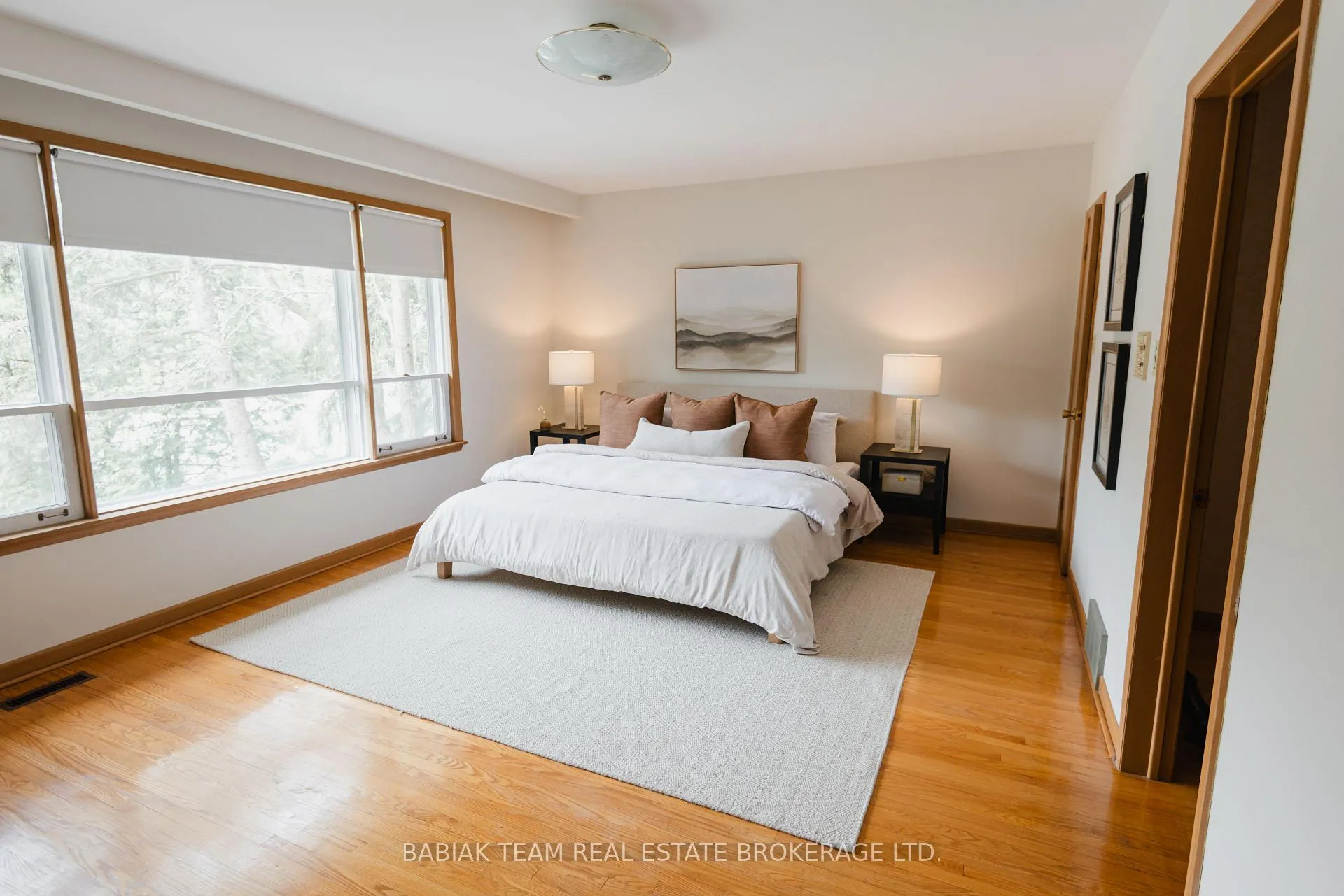 Photo 15 of 7 Innisfree Court, Toronto, High Park-Swansea — HOMEH
