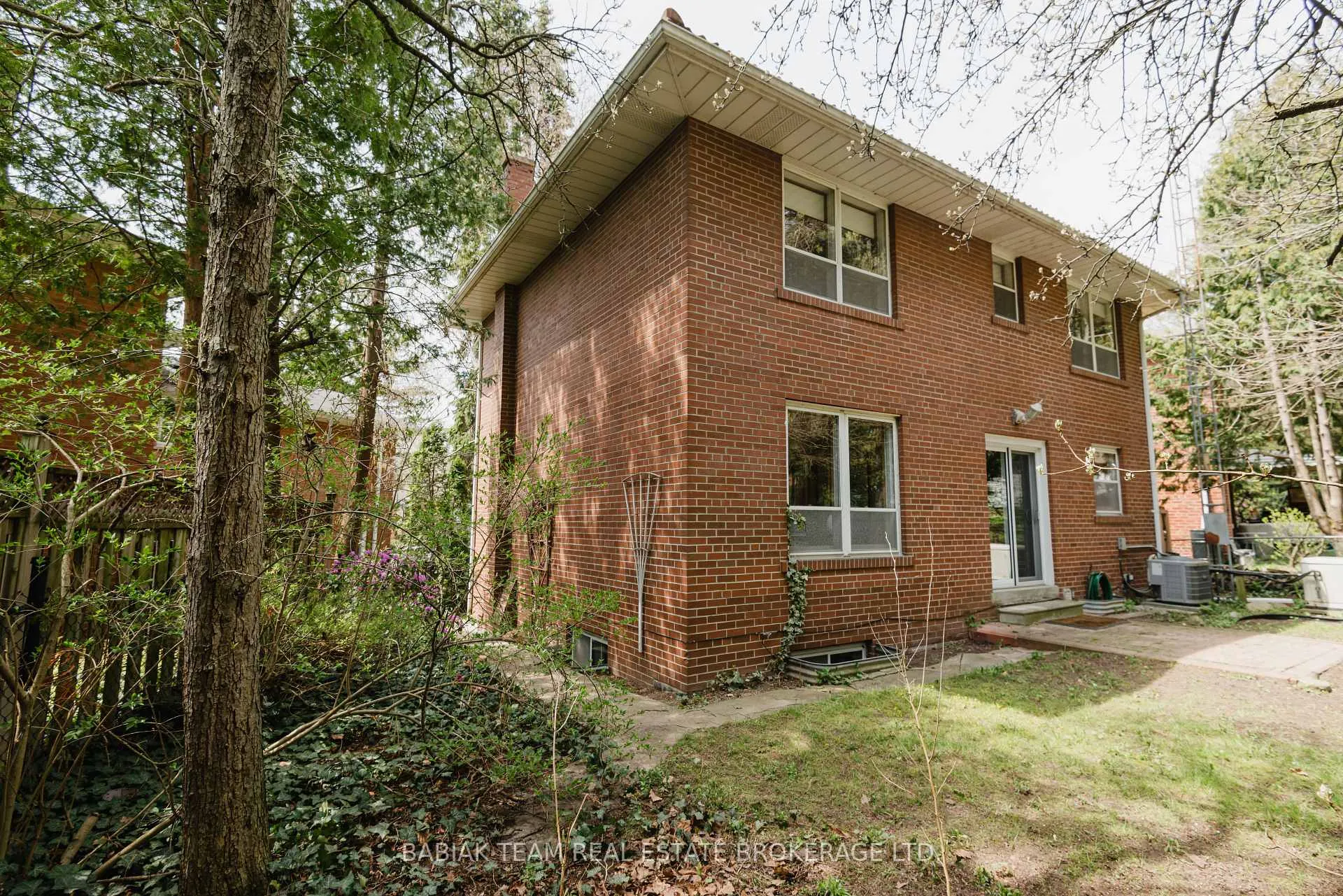 Photo 44 of 7 Innisfree Court, Toronto, High Park-Swansea — HOMEH