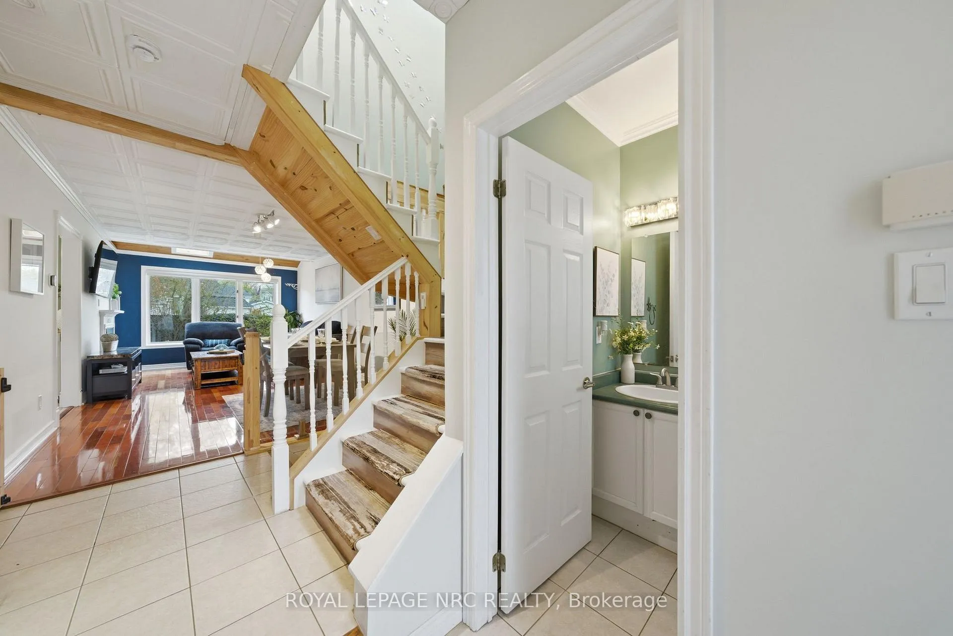 Photo 3 of 11 Tomahawk Drive, Grimsby, Grimsby East — HOMEH