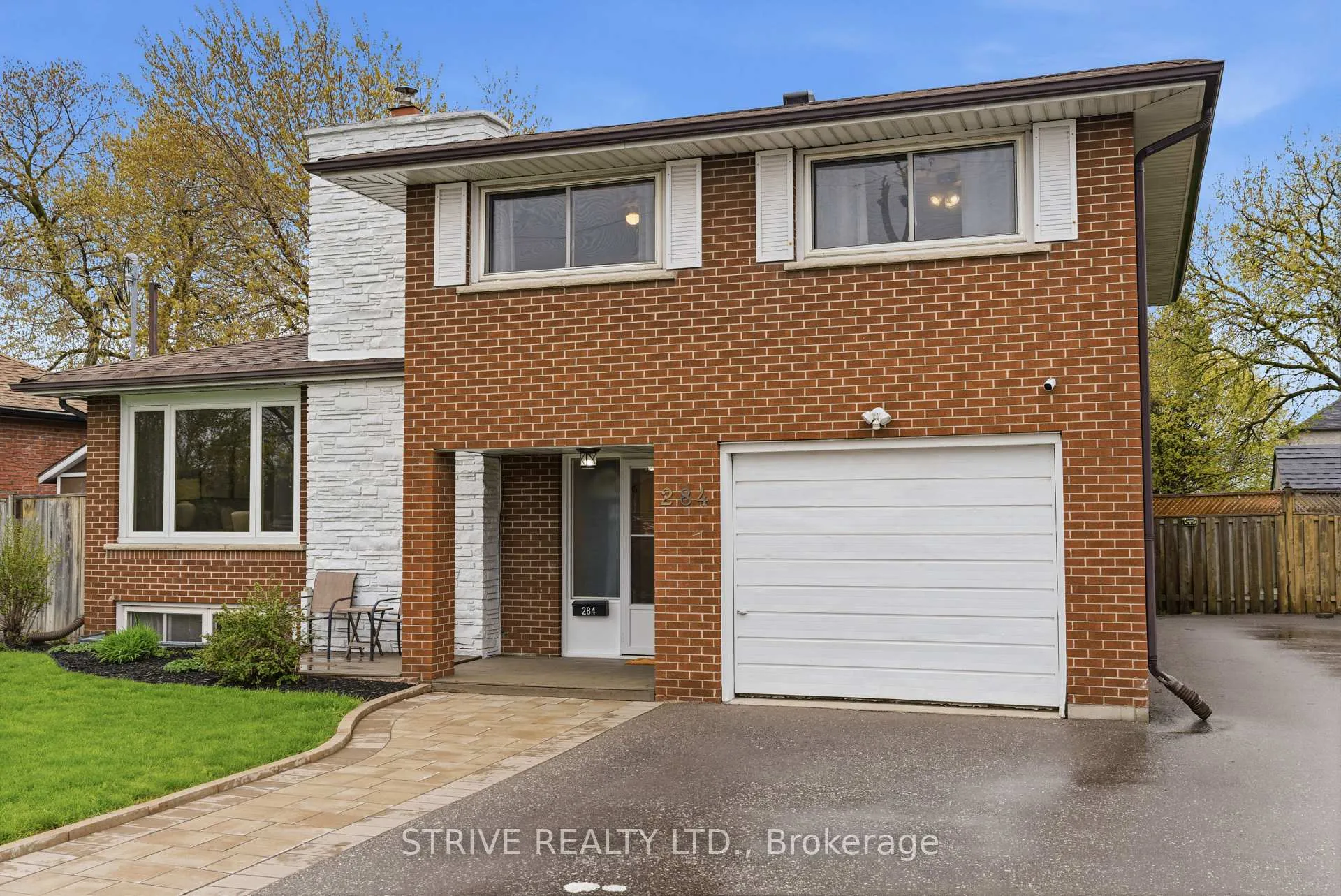 Photo 3 of 284 College Avenue, Oshawa, Vanier — HOMEH