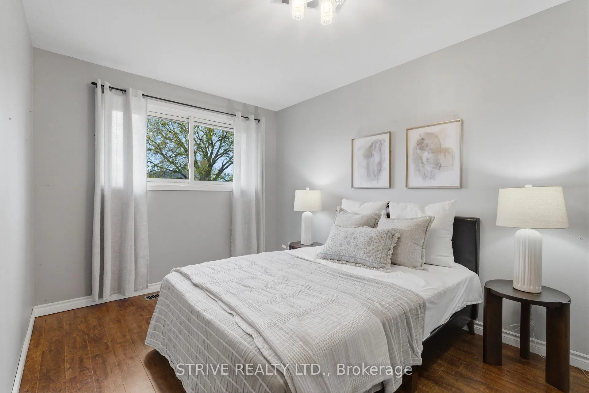 Photo 18 of 284 College Avenue, Oshawa, Vanier — HOMEH