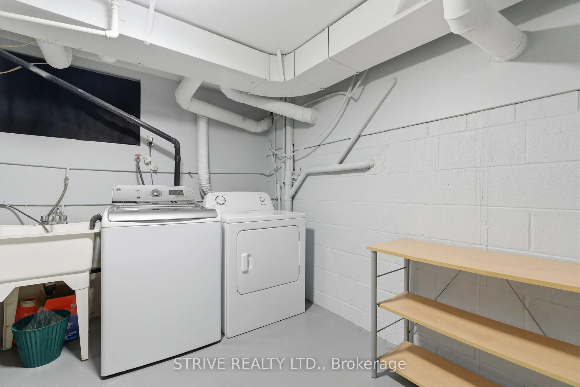 Photo 36 of 284 College Avenue, Oshawa, Vanier — HOMEH