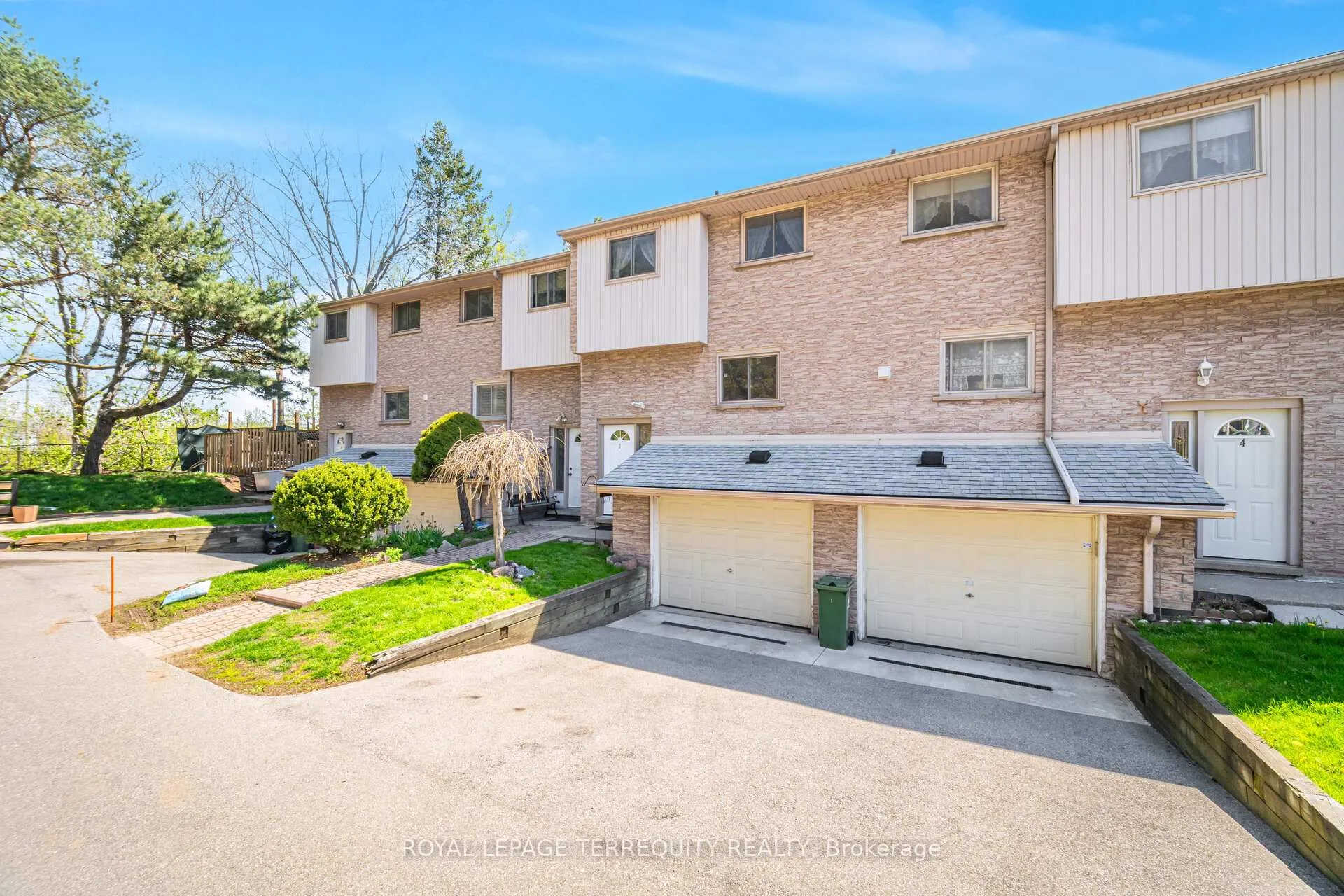 Photo 2 of Unit 3, 325 Mary Street, Hamilton, Beasley — HOMEH