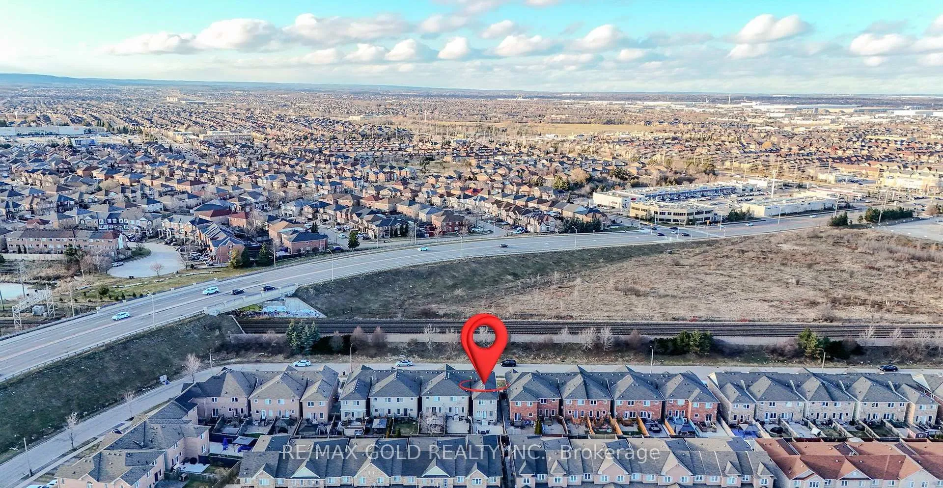Photo 5 of 109 Crystal Glen Crescent, Brampton, Credit Valley — HOMEH