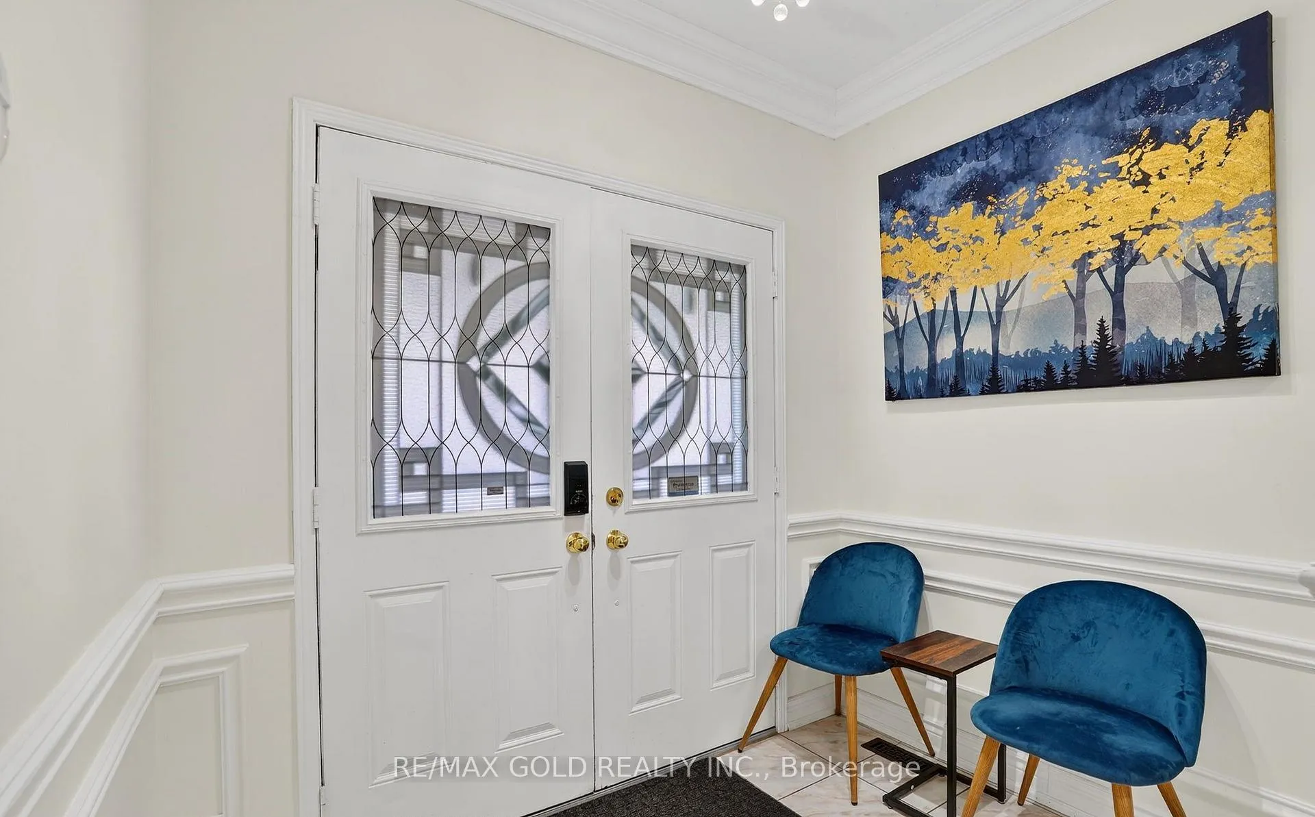 Photo 9 of 109 Crystal Glen Crescent, Brampton, Credit Valley — HOMEH