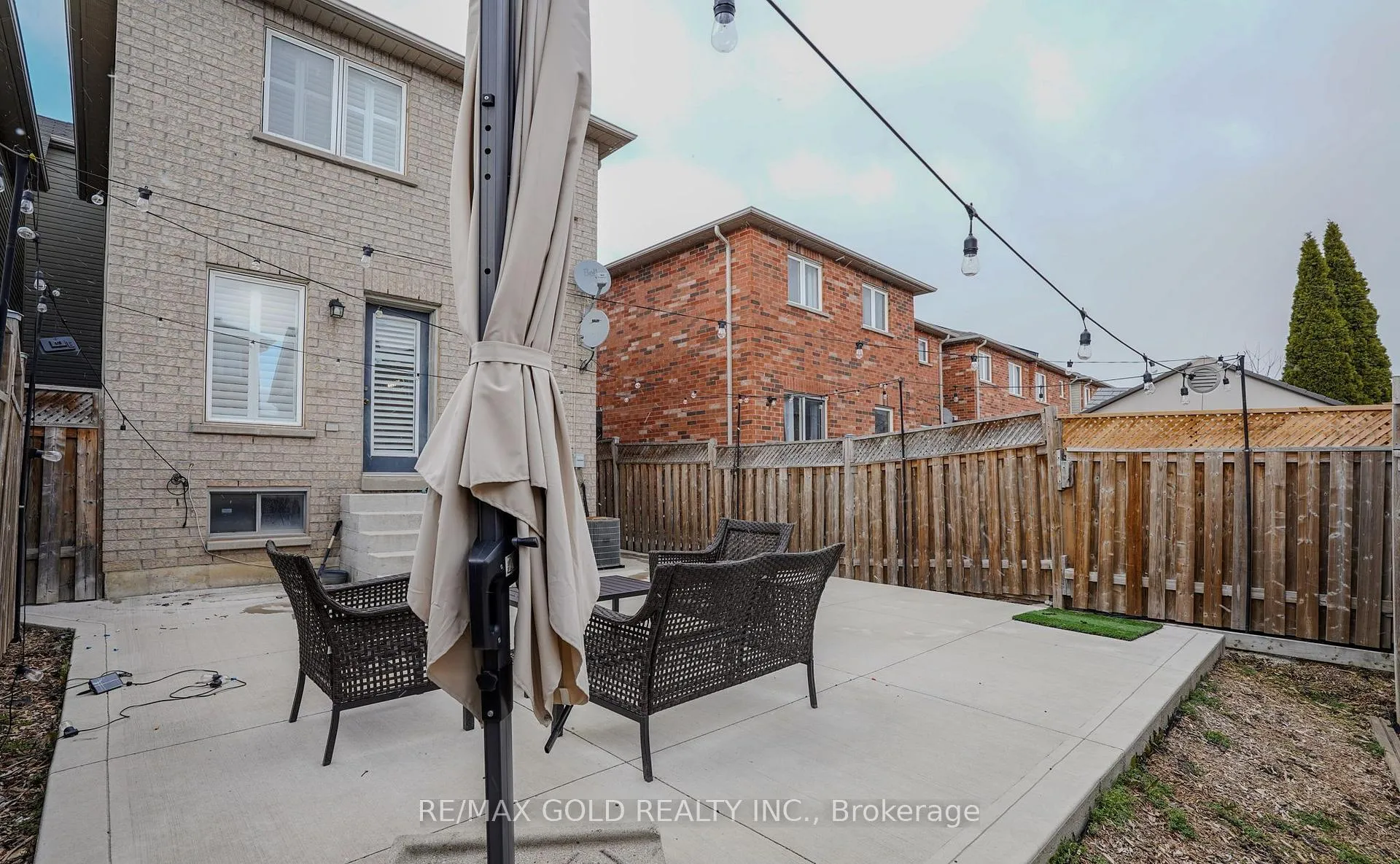 Photo 40 of 109 Crystal Glen Crescent, Brampton, Credit Valley — HOMEH