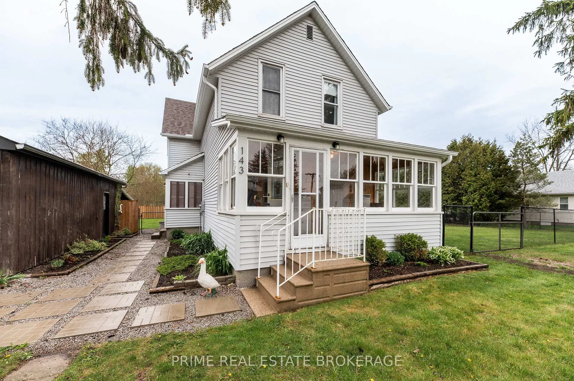 Photo 3 of 143 Main Street, West Elgin, West Lorne — HOMEH