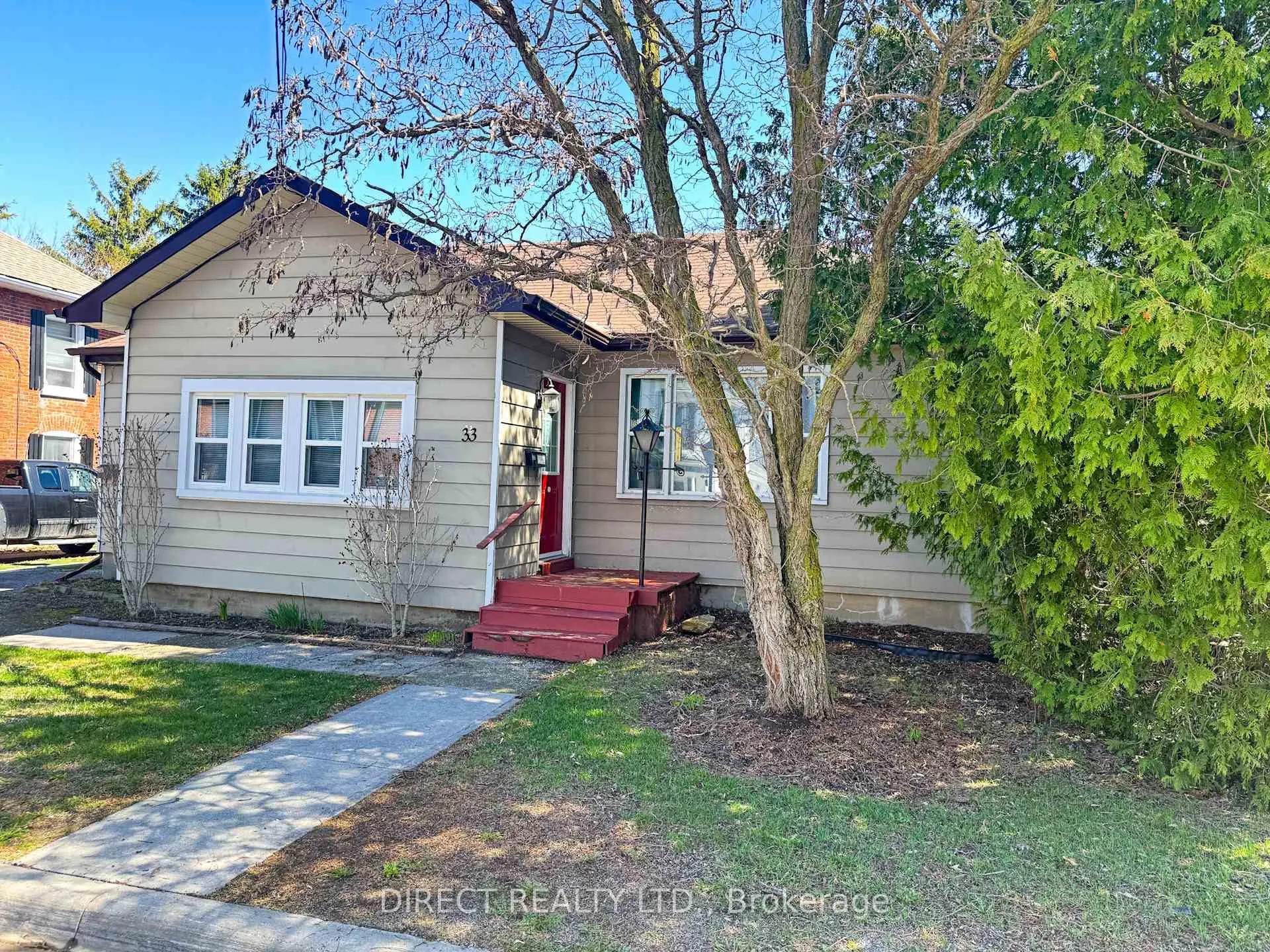 Photo 1 of 33 Sinclair Street, Belleville, Belleville Ward — HOMEH