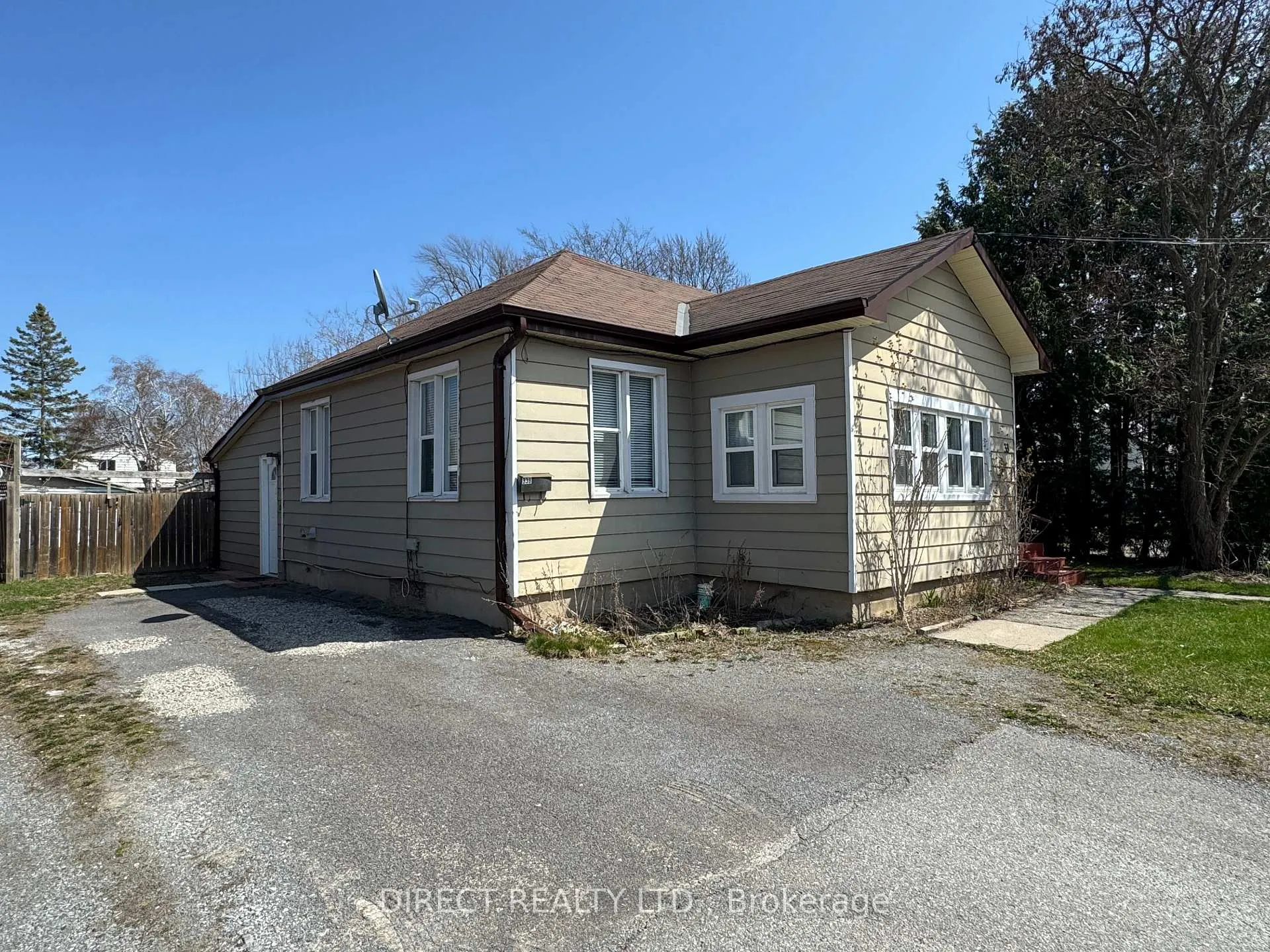 Photo 6 of 33 Sinclair Street, Belleville, Belleville Ward — HOMEH