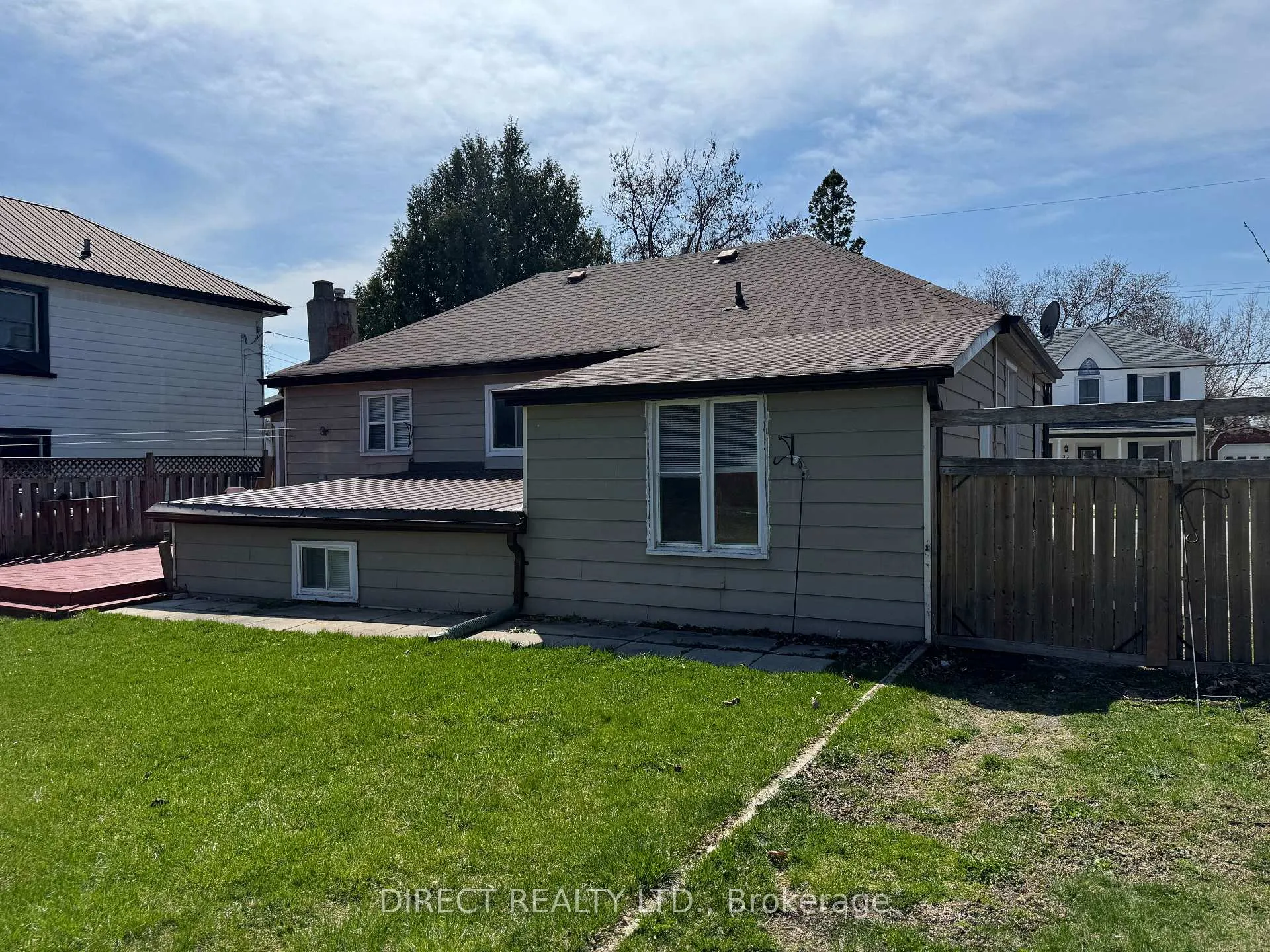 Photo 7 of 33 Sinclair Street, Belleville, Belleville Ward — HOMEH