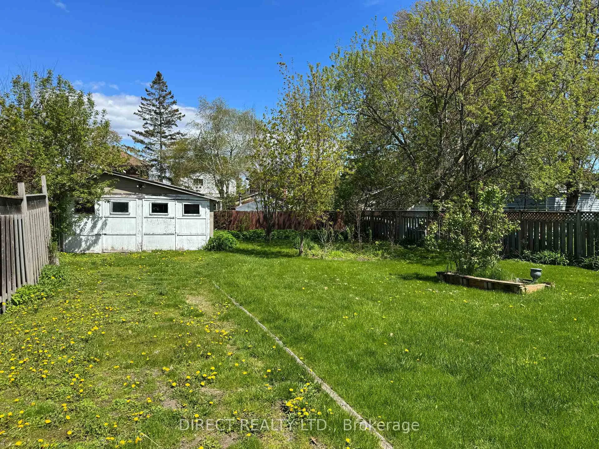Photo 10 of 33 Sinclair Street, Belleville, Belleville Ward — HOMEH