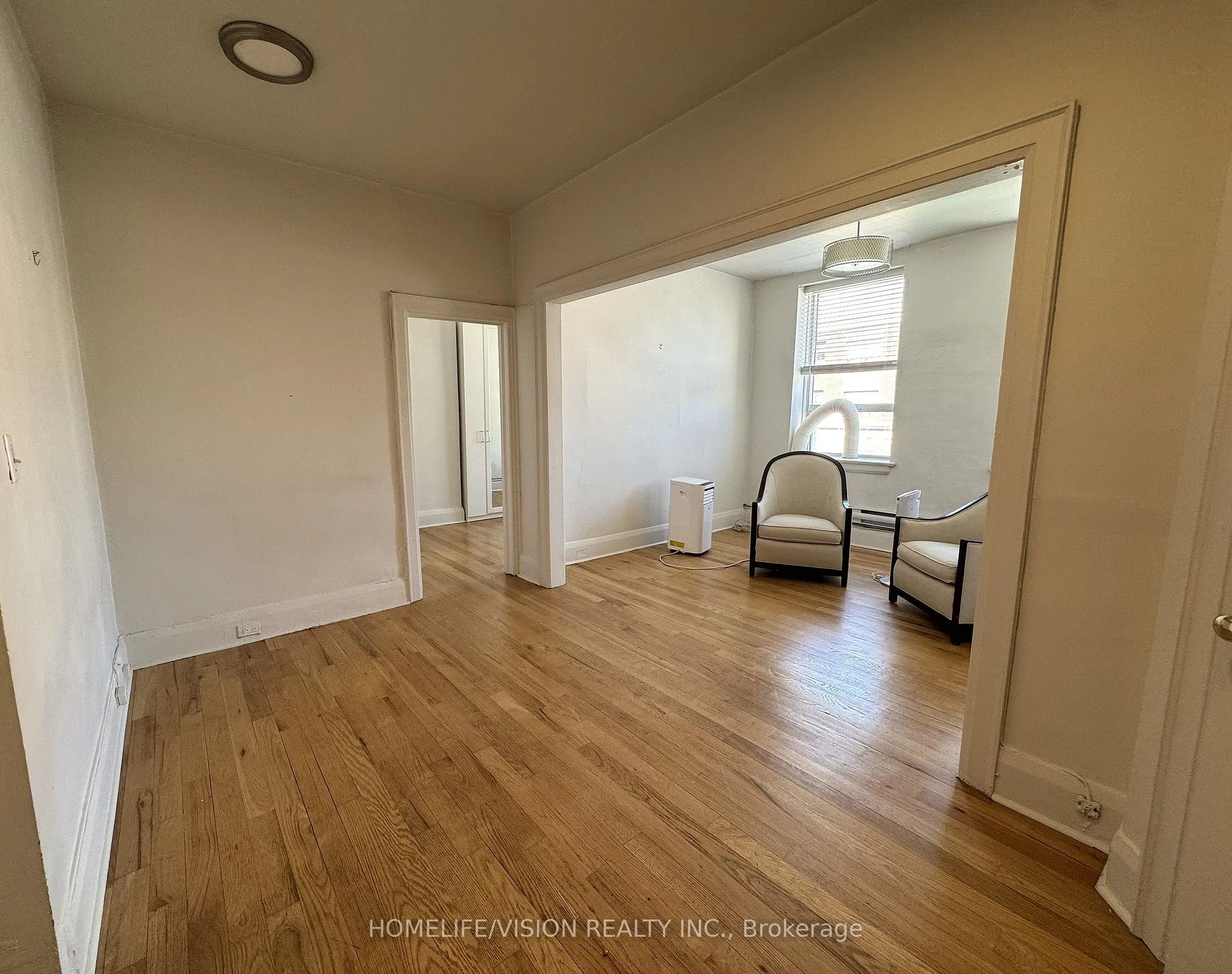 Photo 2 of Unit Apt #1, 555 Danforth Avenue, Toronto, North Riverdale — HOMEH