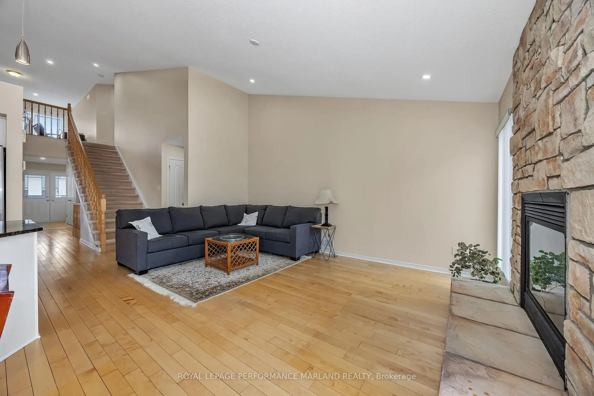 Photo 8 of 30 Yorkwood Place, Ottawa, Barrhaven - Strandherd — HOMEH