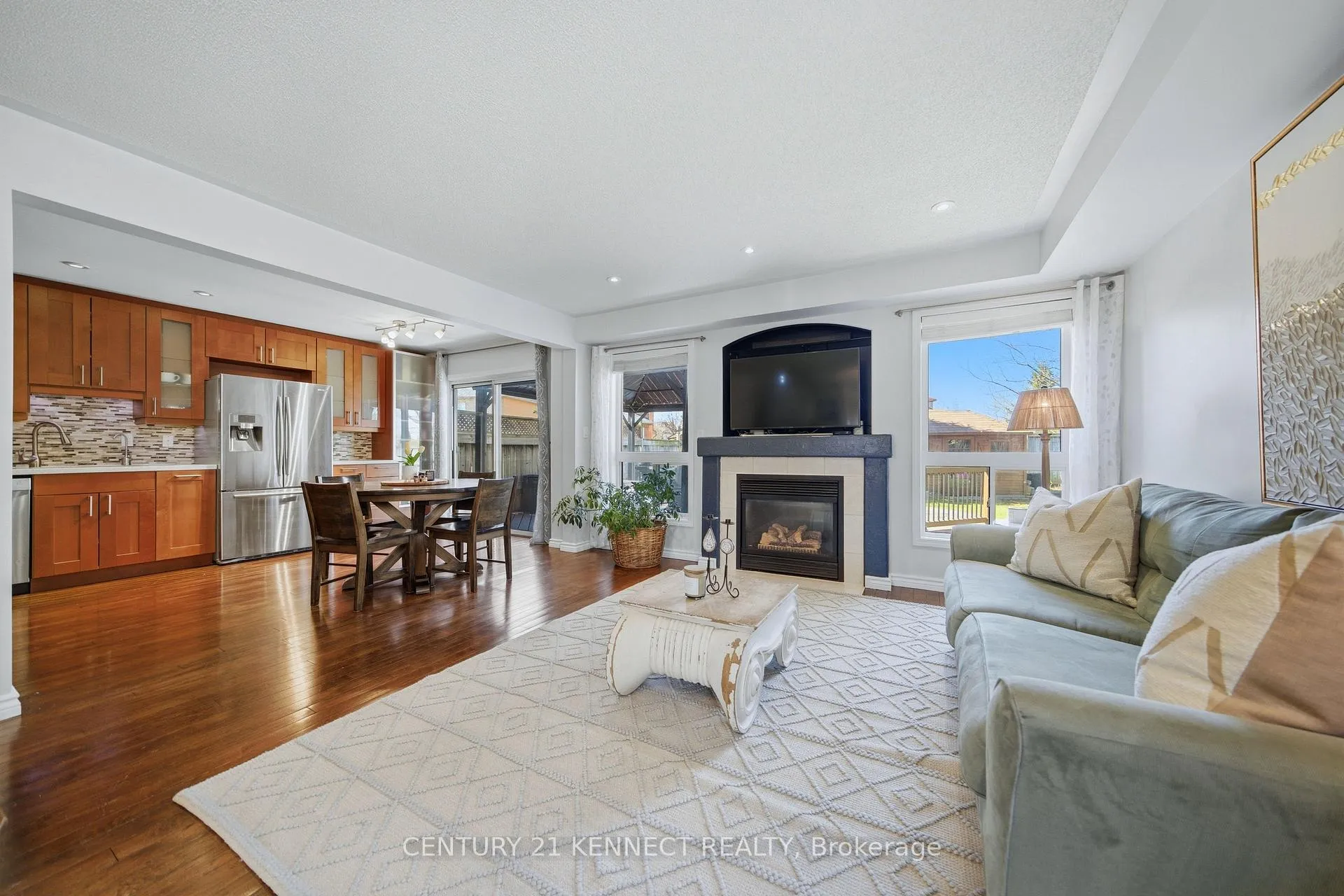 Photo 5 of 1644 Samuelson Circle, Mississauga, Meadowvale Village — HOMEH