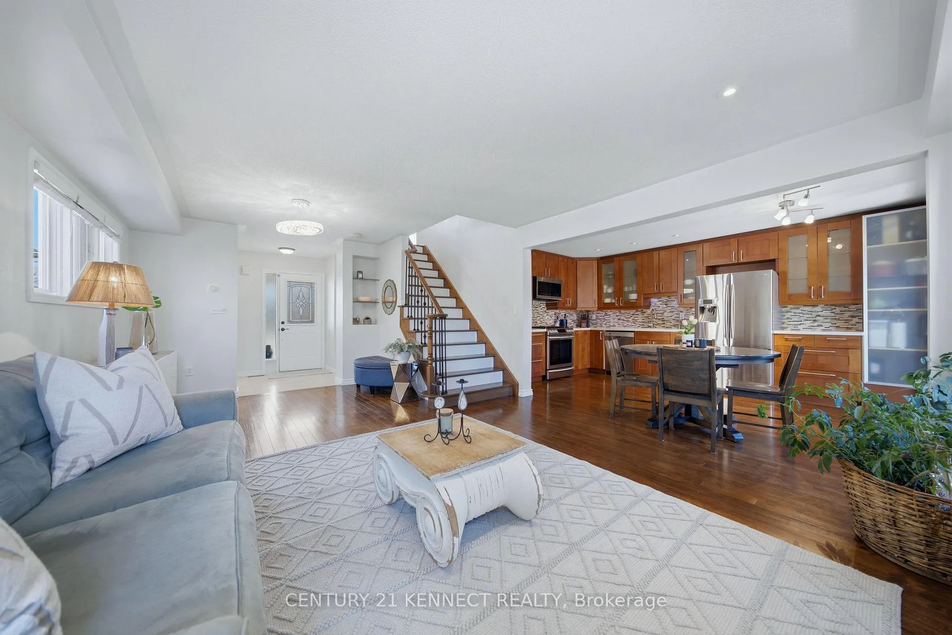 Photo 7 of 1644 Samuelson Circle, Mississauga, Meadowvale Village — HOMEH