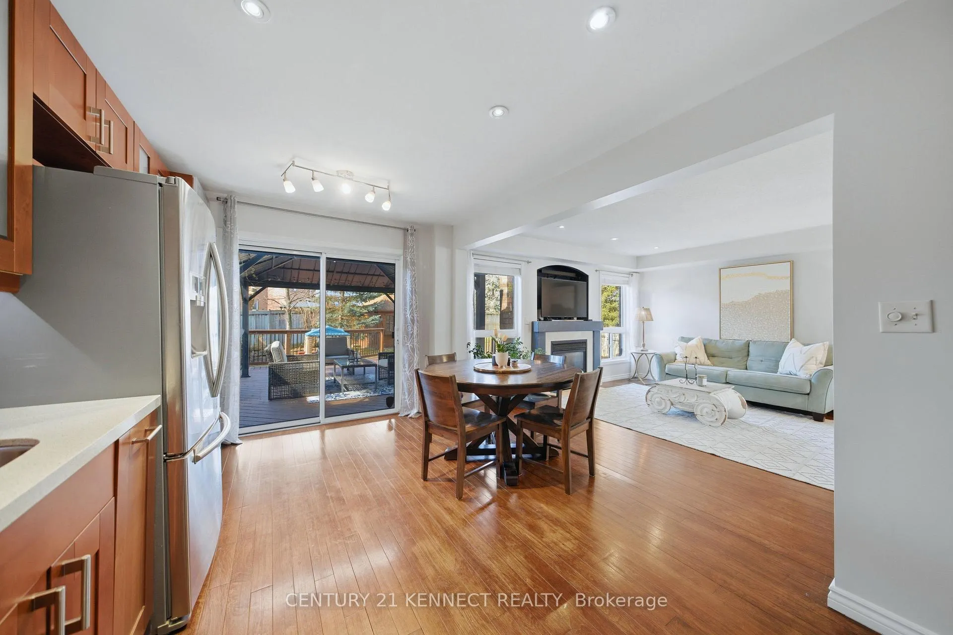 Photo 9 of 1644 Samuelson Circle, Mississauga, Meadowvale Village — HOMEH