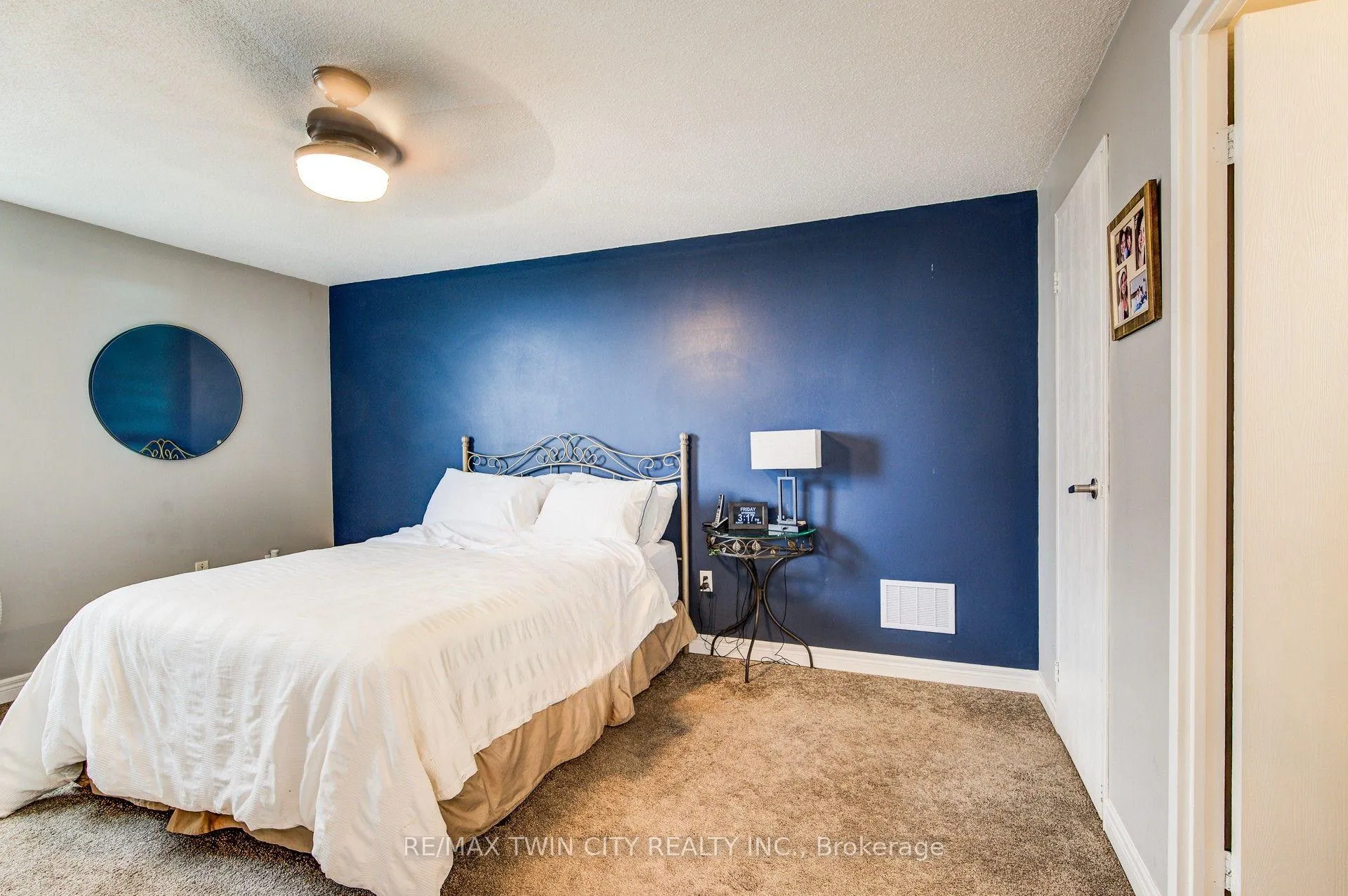 Photo 8 of Unit 1605, 35 Green Valley Drive, Kitchener, Pioneer Park — HOMEH