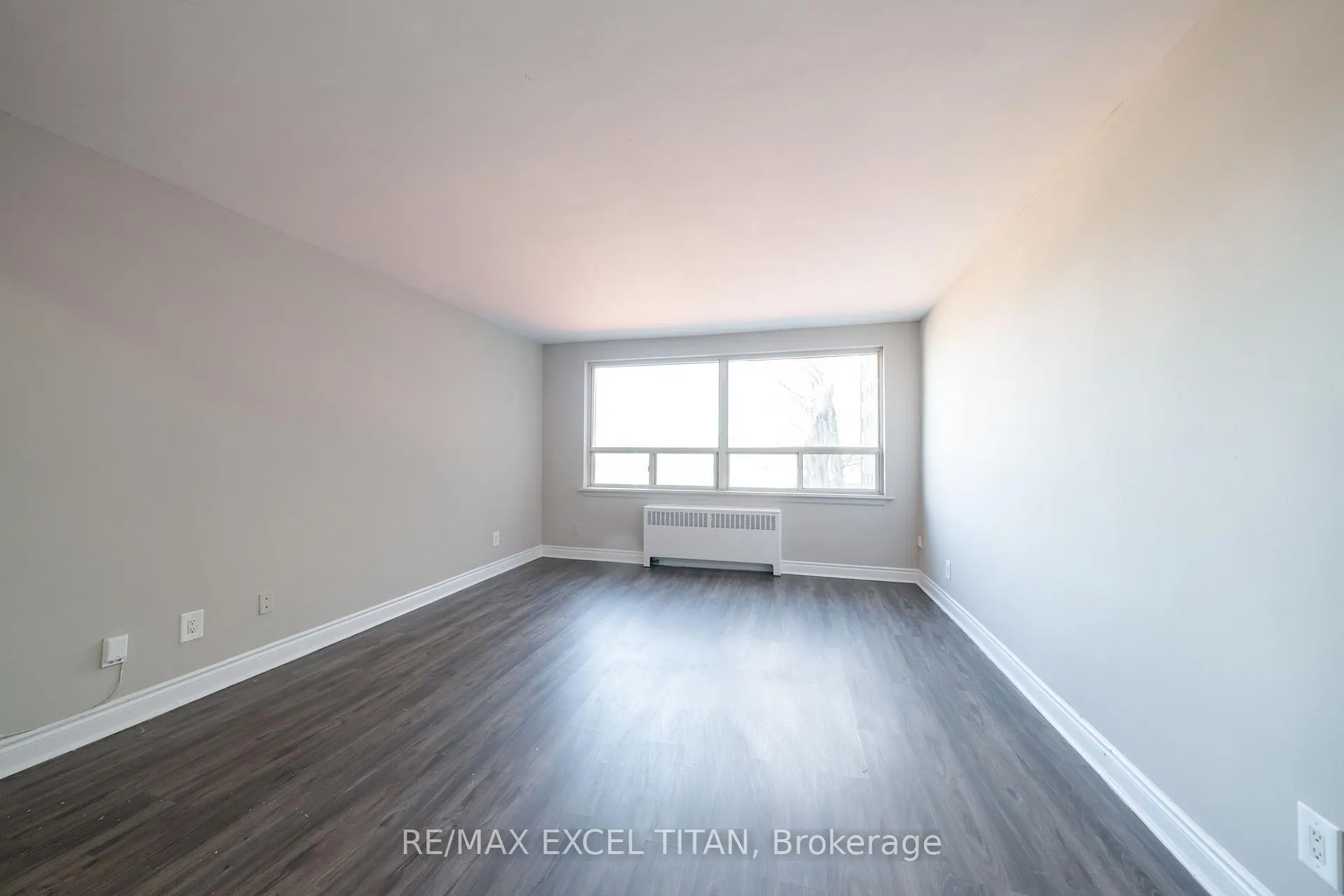 Front of Unit 237C, 468 Ottawa Street