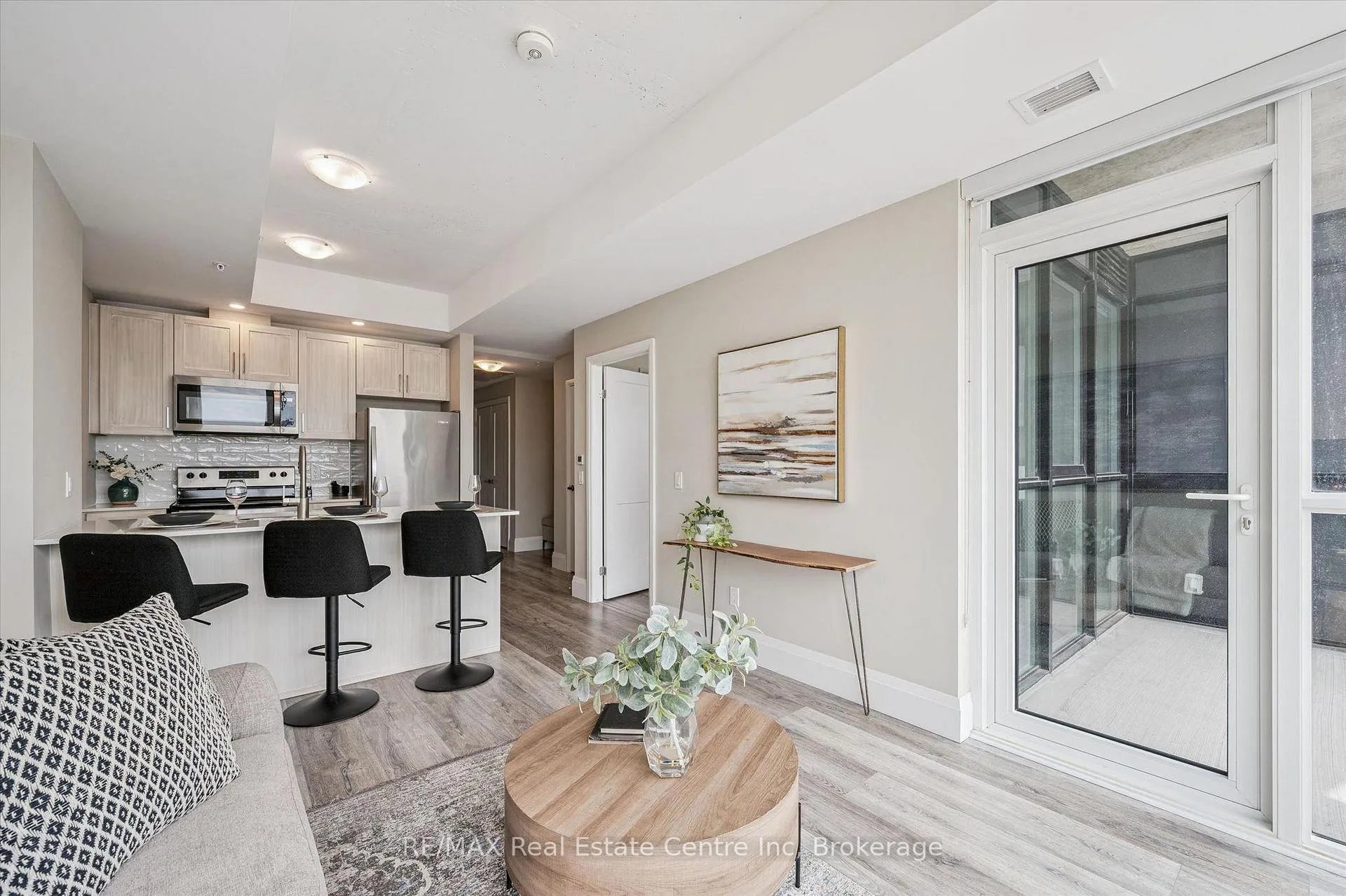 Photo 10 of Unit 1209, 108 Garment Street, Kitchener — HOMEH
