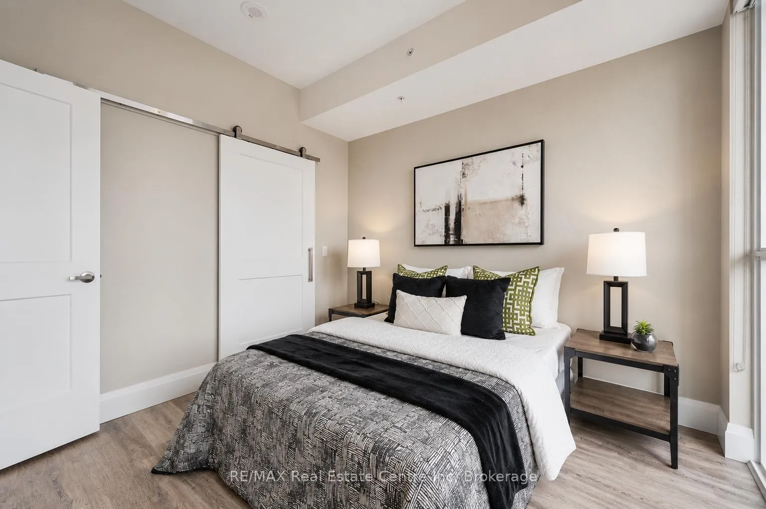 Photo 12 of Unit 1209, 108 Garment Street, Kitchener — HOMEH