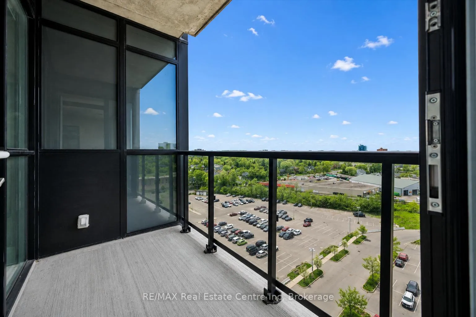 Photo 15 of Unit 1209, 108 Garment Street, Kitchener — HOMEH