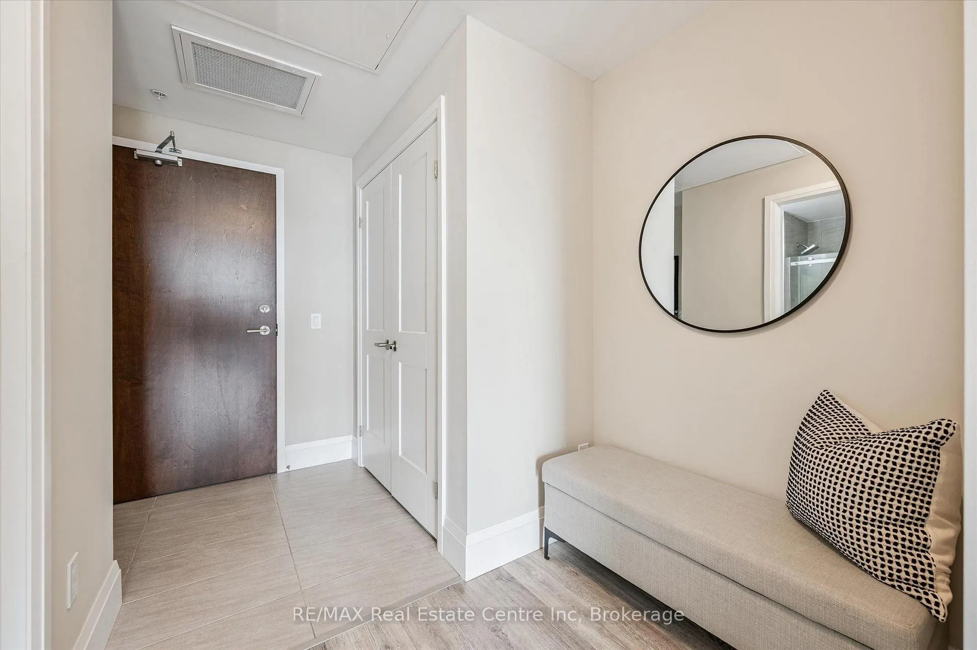 Photo 18 of Unit 1209, 108 Garment Street, Kitchener — HOMEH