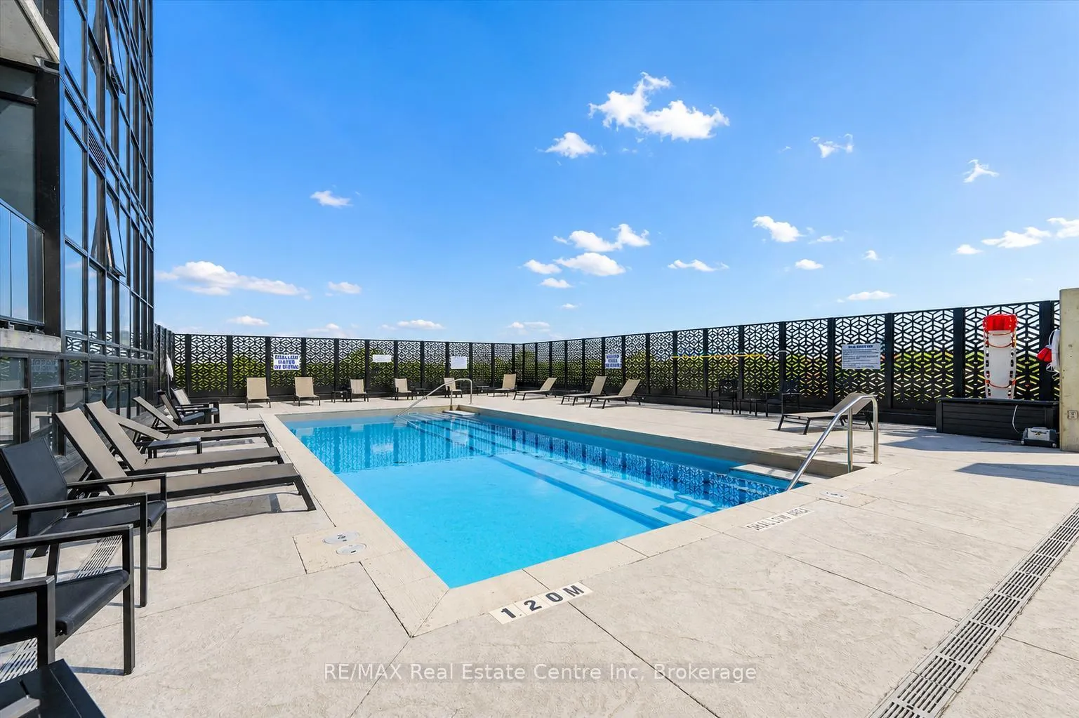 Photo 21 of Unit 1209, 108 Garment Street, Kitchener — HOMEH