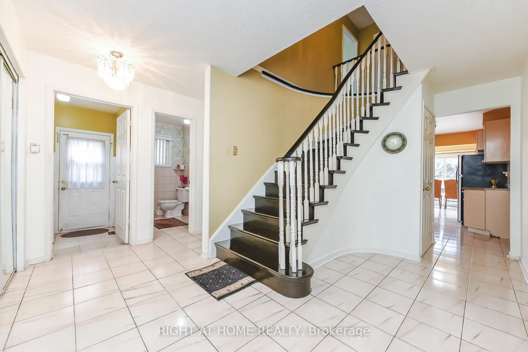 Photo 8 of 379 Wallenberg Crescent, Mississauga, Creditview — HOMEH