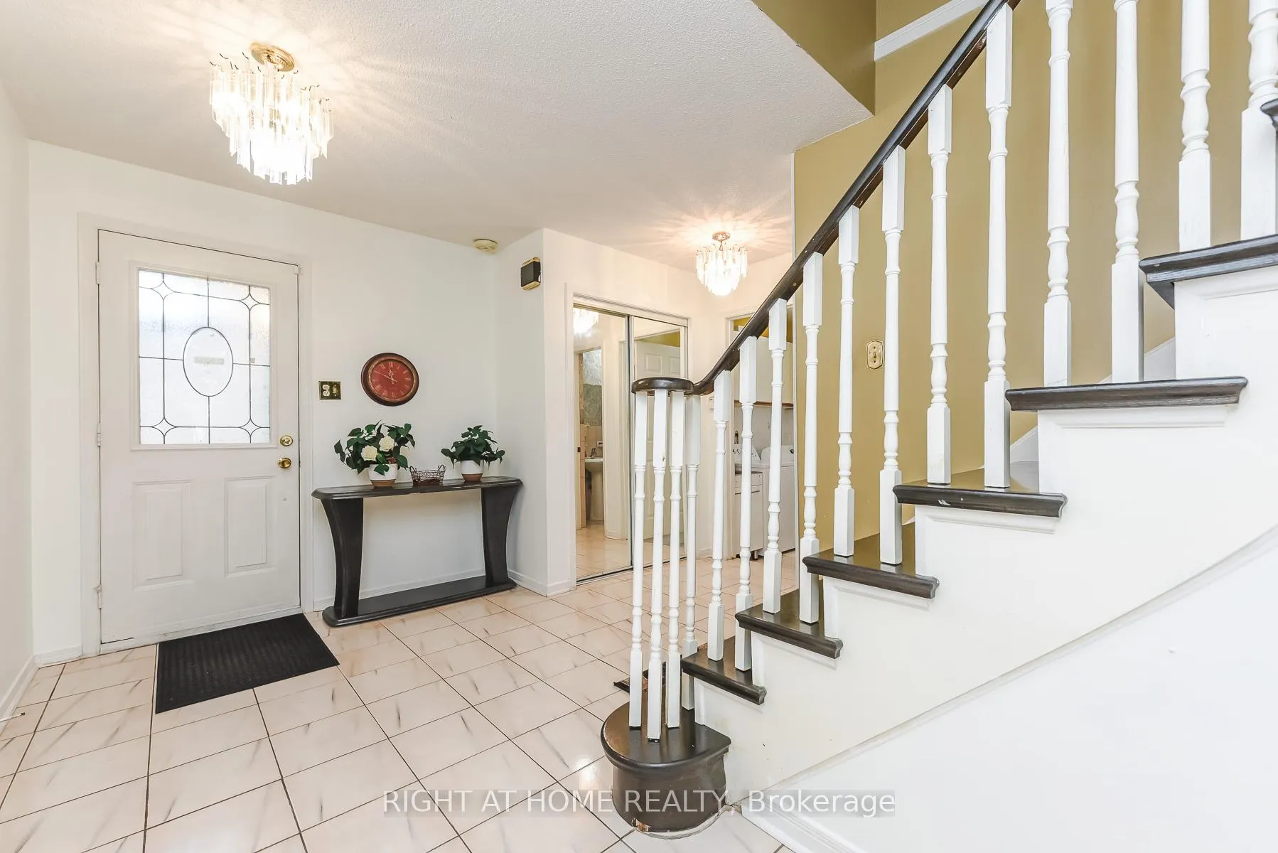 Photo 9 of 379 Wallenberg Crescent, Mississauga, Creditview — HOMEH