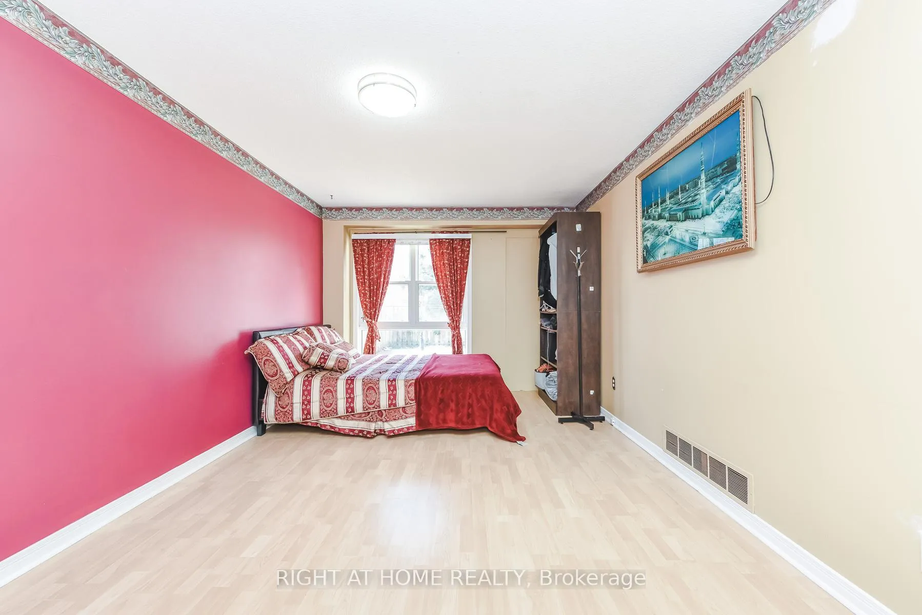 Photo 16 of 379 Wallenberg Crescent, Mississauga, Creditview — HOMEH