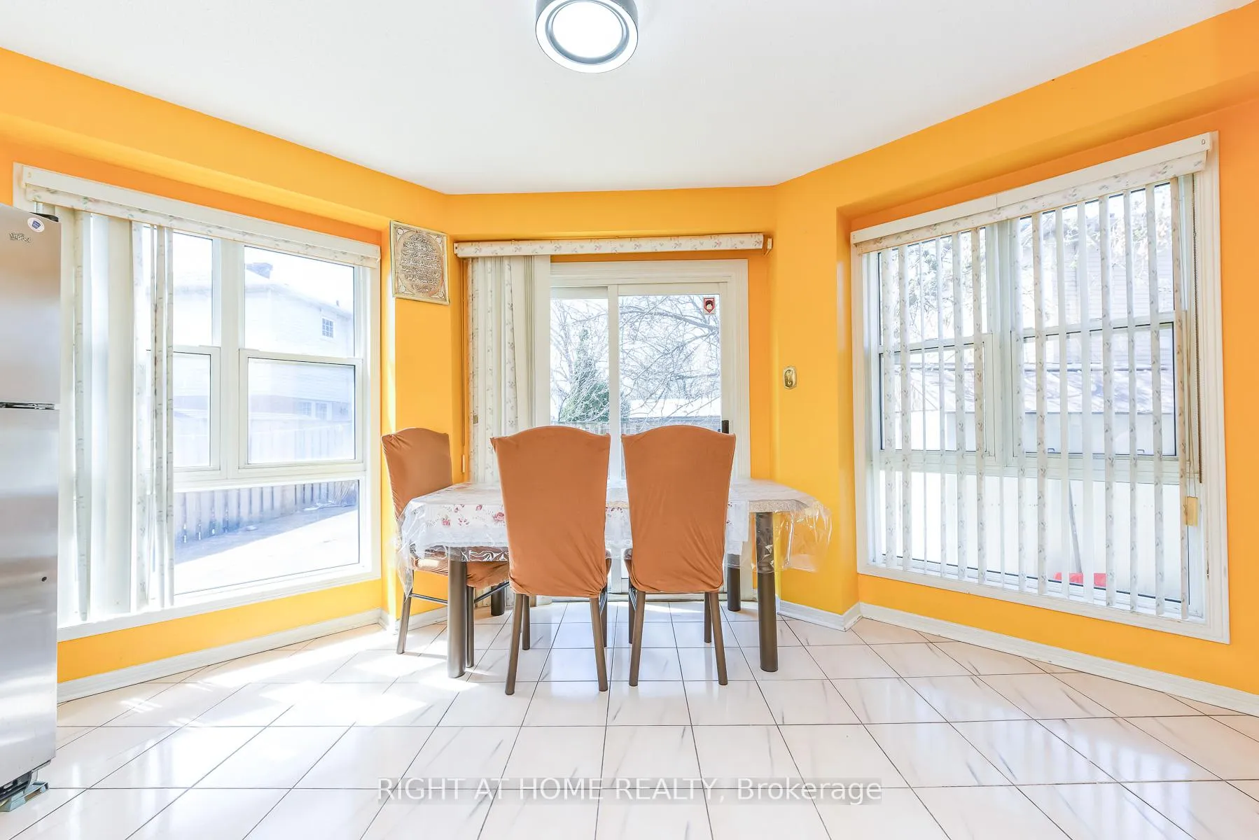 Photo 20 of 379 Wallenberg Crescent, Mississauga, Creditview — HOMEH
