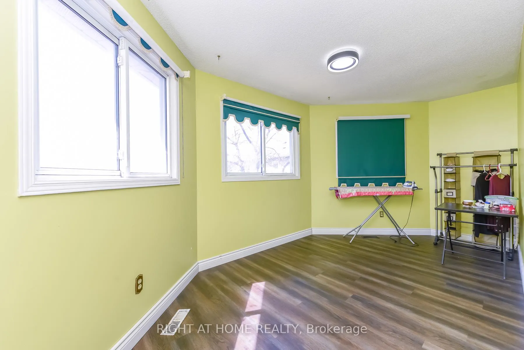 Photo 27 of 379 Wallenberg Crescent, Mississauga, Creditview — HOMEH