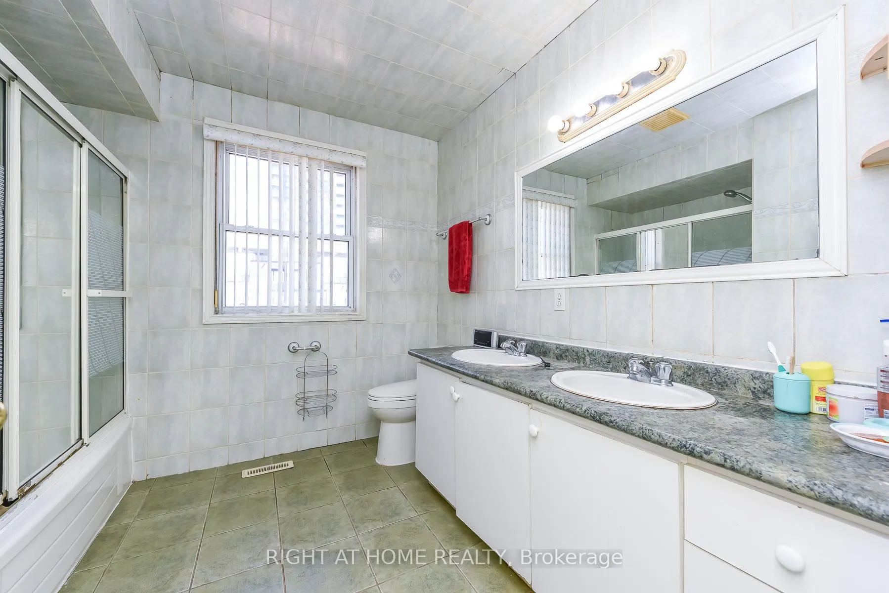 Photo 31 of 379 Wallenberg Crescent, Mississauga, Creditview — HOMEH