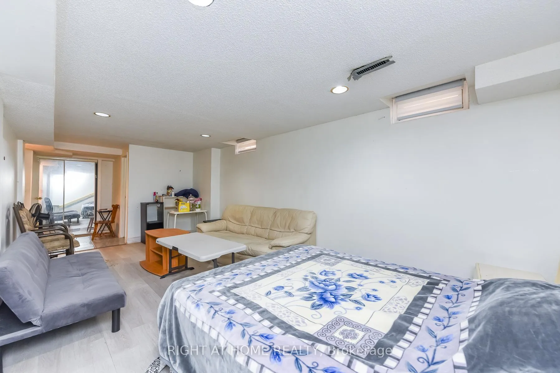 Photo 34 of 379 Wallenberg Crescent, Mississauga, Creditview — HOMEH