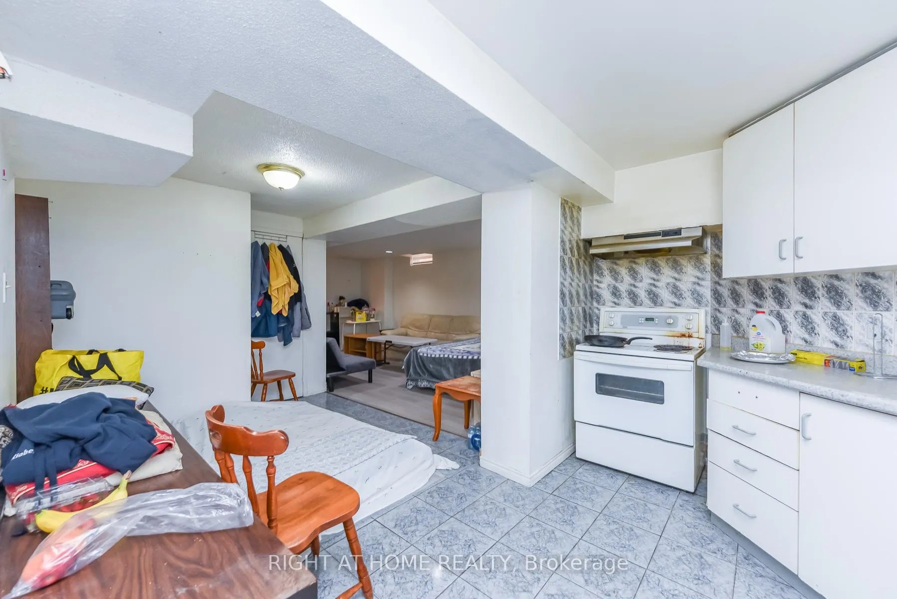 Photo 36 of 379 Wallenberg Crescent, Mississauga, Creditview — HOMEH