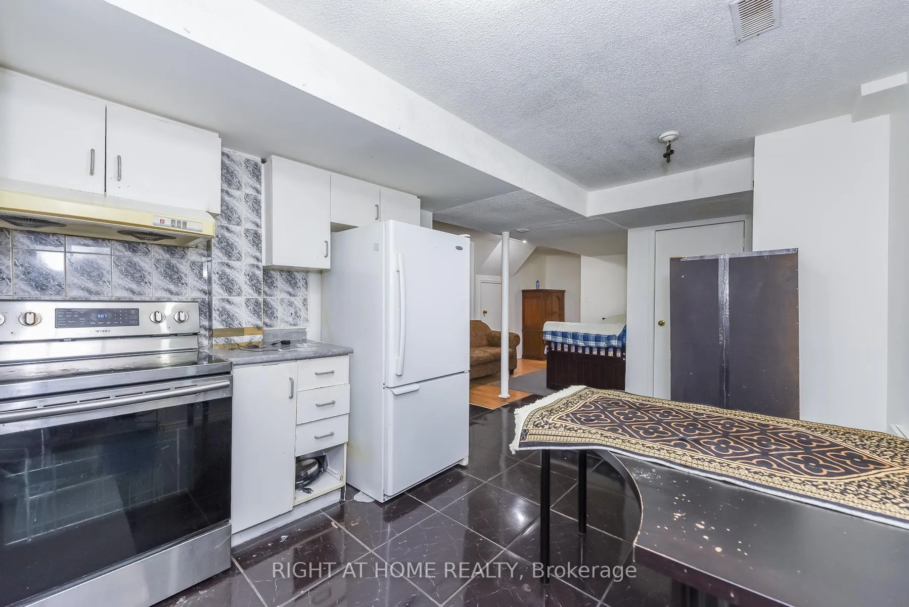 Photo 38 of 379 Wallenberg Crescent, Mississauga, Creditview — HOMEH