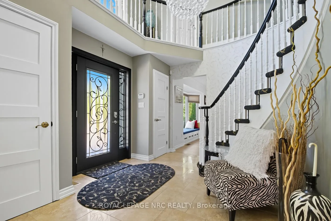 Photo 4 of 1629 Pelham Street N, Pelham, Fonthill — HOMEH