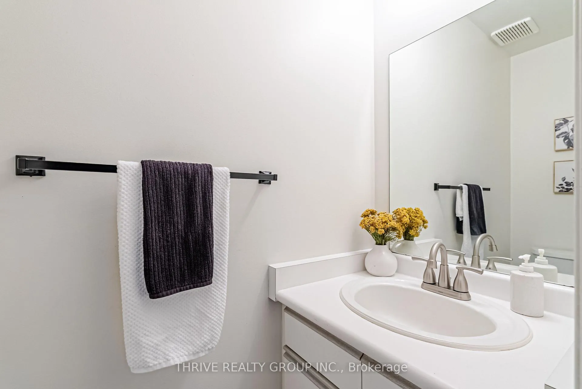 Photo 13 of 178 Vaubois Place, London, East I — HOMEH