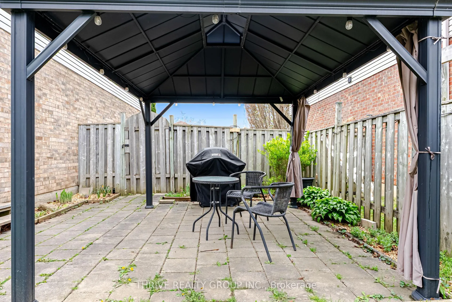 Photo 33 of 178 Vaubois Place, London, East I — HOMEH