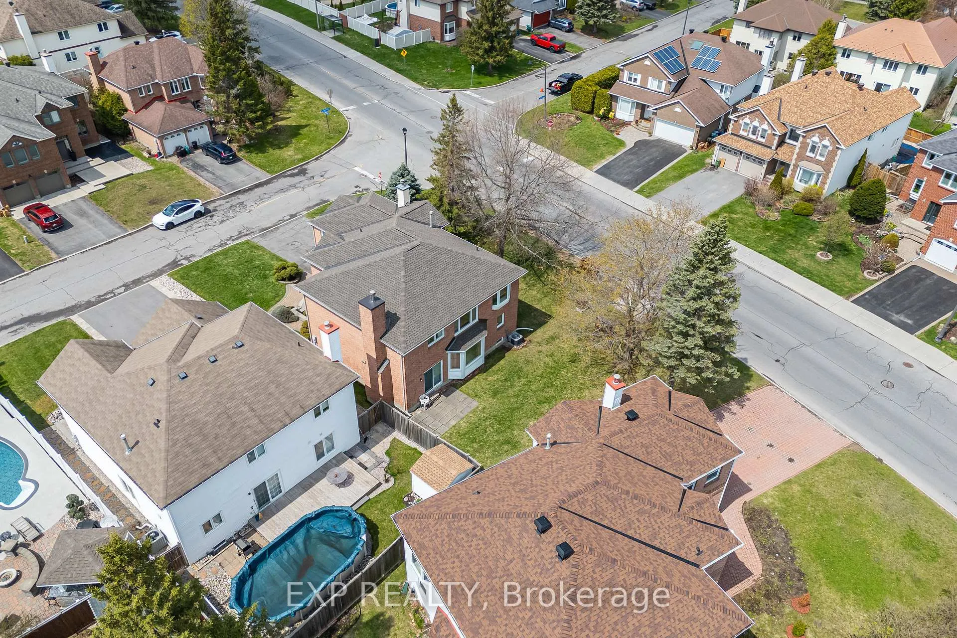 Photo 5 of 1399 Cheverny Crescent, Ottawa, Fallingbrook/Ridgemount — HOMEH