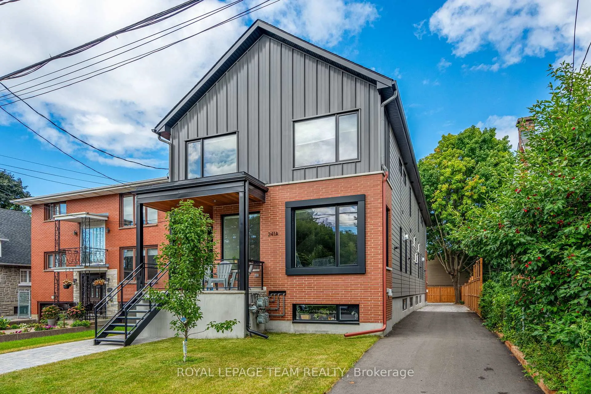 Photo 2 of Unit B/B2, 241 Breezehill Avenue, Ottawa, West Centre Town — HOMEH
