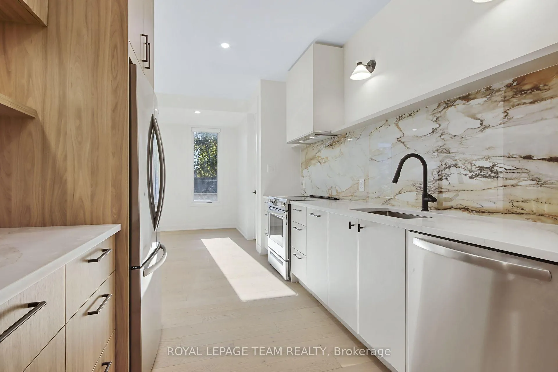 Photo 10 of Unit B/B2, 241 Breezehill Avenue, Ottawa, West Centre Town — HOMEH