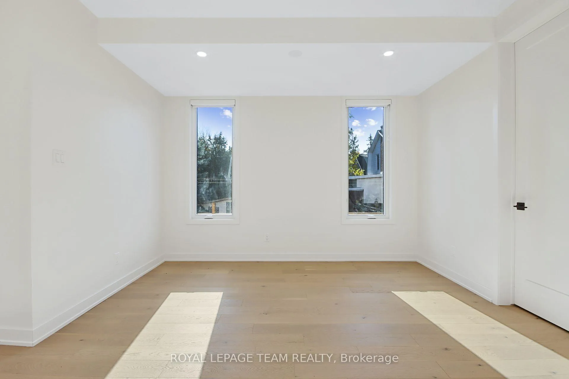 Photo 15 of Unit B/B2, 241 Breezehill Avenue, Ottawa, West Centre Town — HOMEH