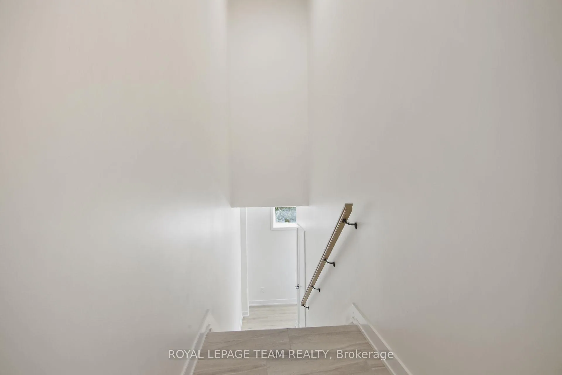 Photo 26 of Unit B/B2, 241 Breezehill Avenue, Ottawa, West Centre Town — HOMEH